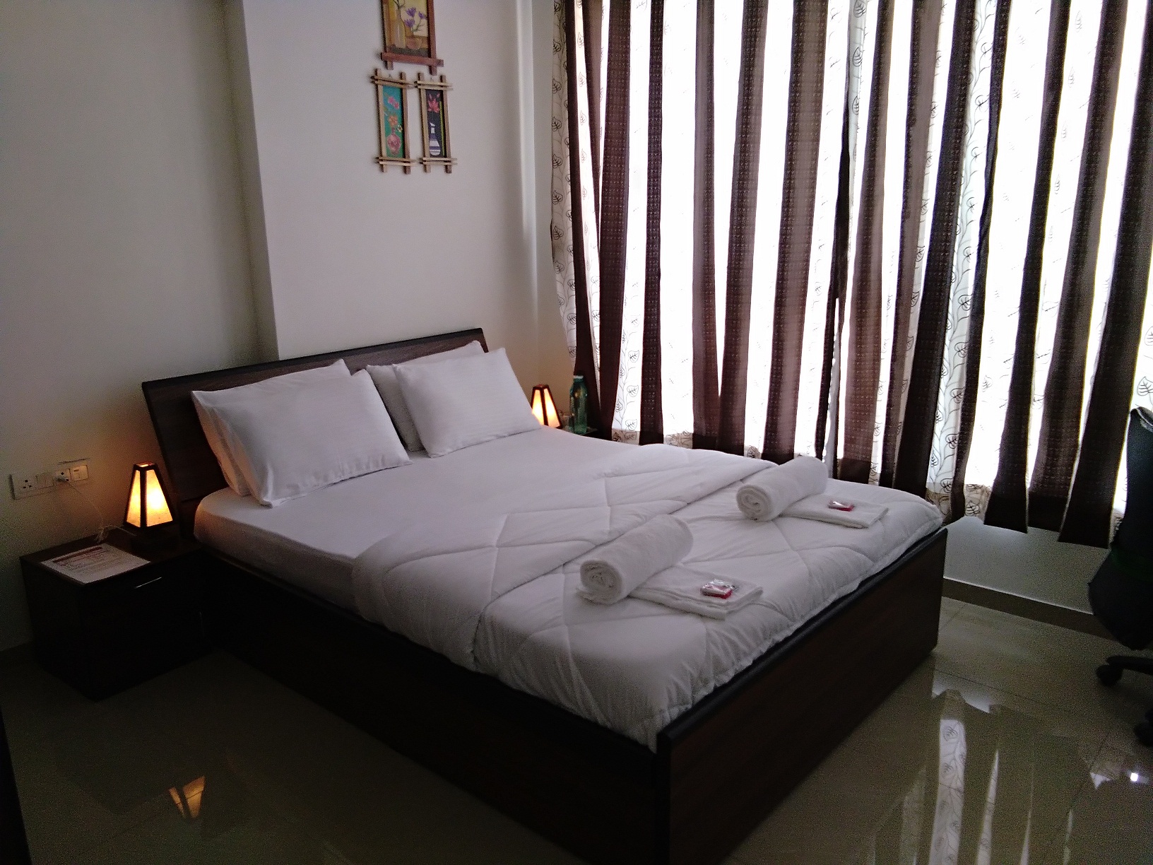 NP Hospitality Pune-Delux Room With Balcony